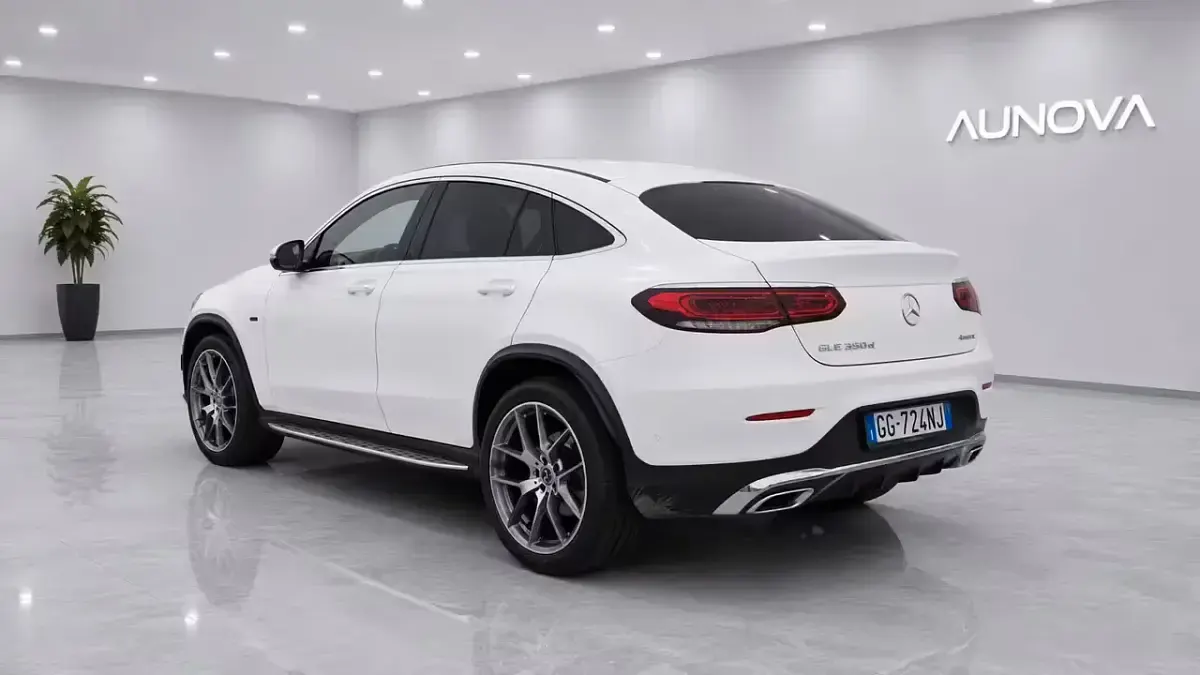 Usata Mercedes GLC300de Premium Plus 194 CV (142 kW) 2021 Bianco SUV