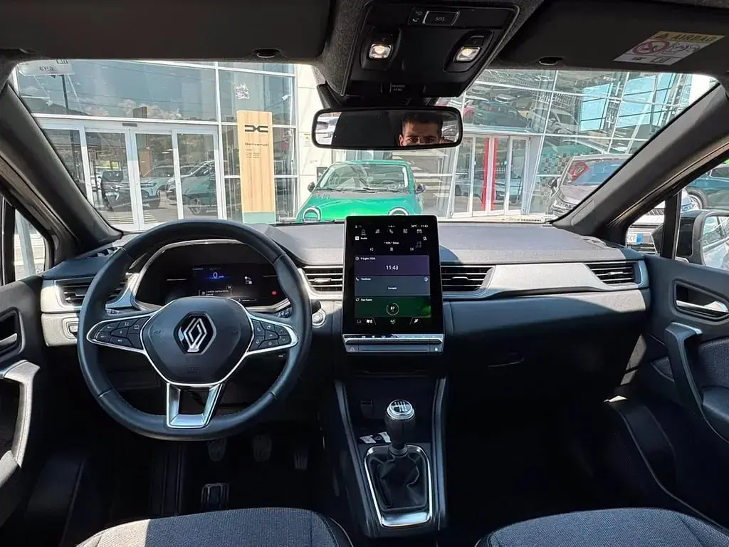 Usata Renault Captur Techno 91 CV (66 kW) 2025 Grigio cassiopea+tetto nero etoile SUV