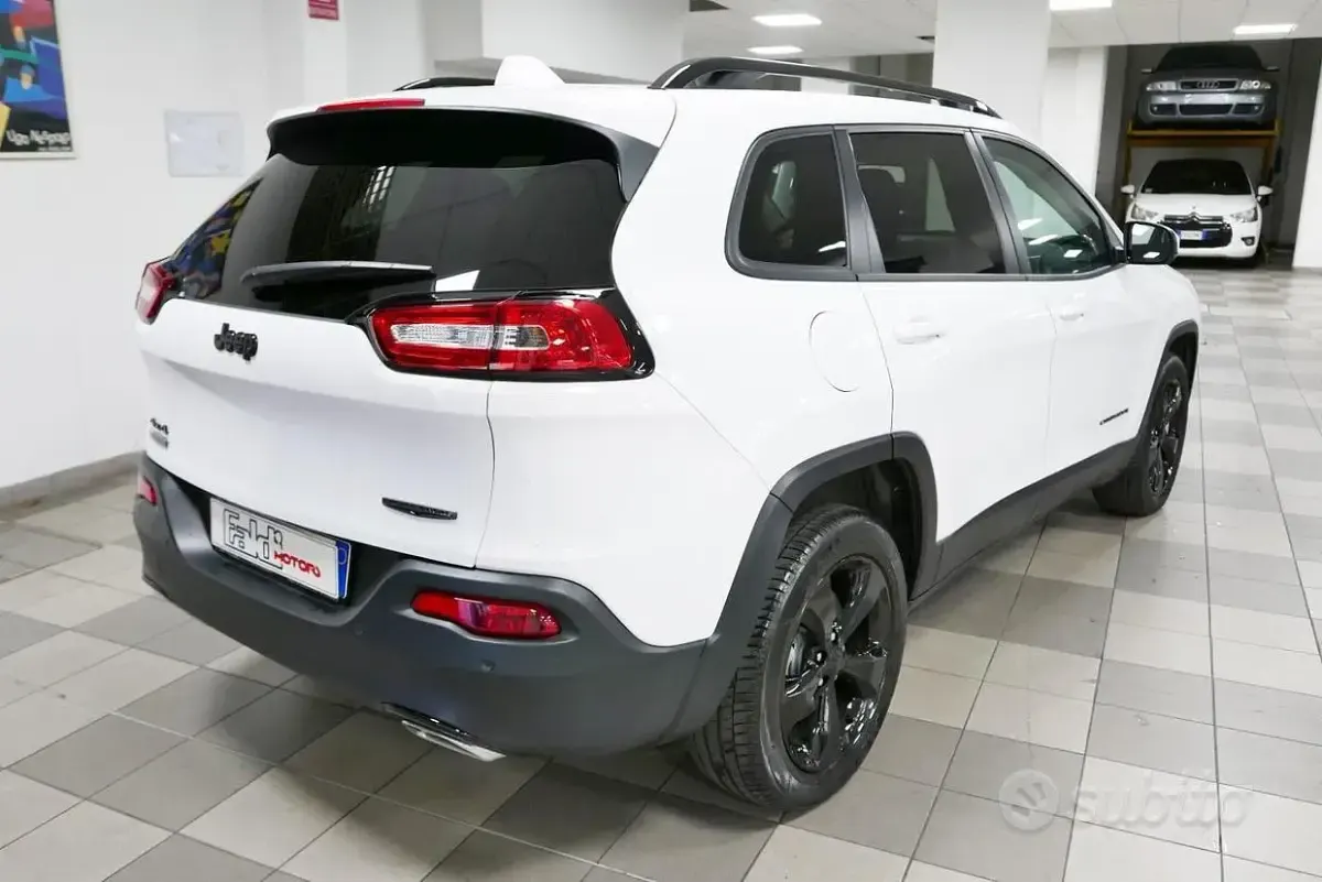 Usata Jeep Cherokee 185 CV (136 kW) 2016 Bianco SUV