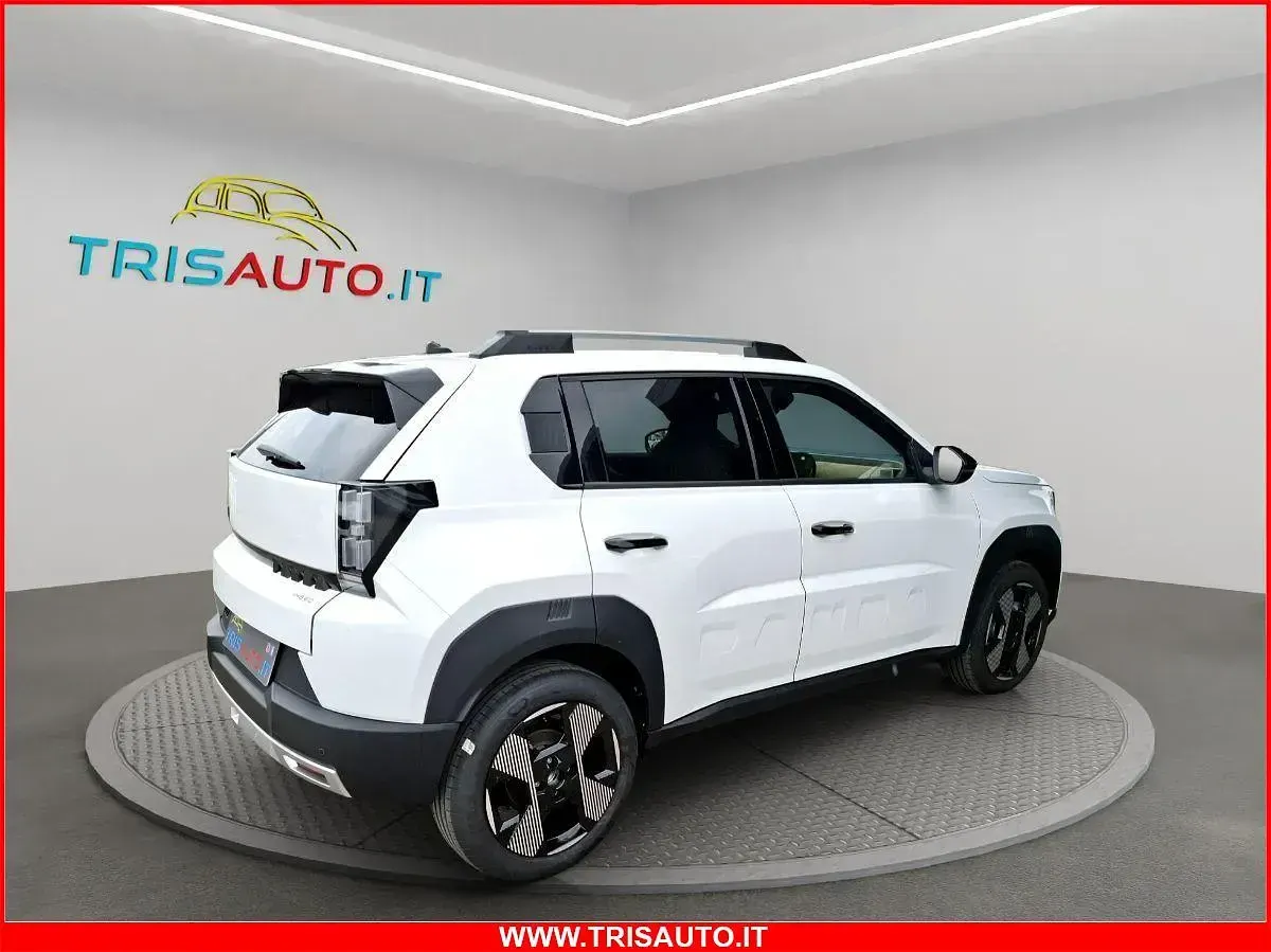 Nuova Fiat Grande Panda La Prima 110 CV (80 kW) 2025 Nero Utilitaria