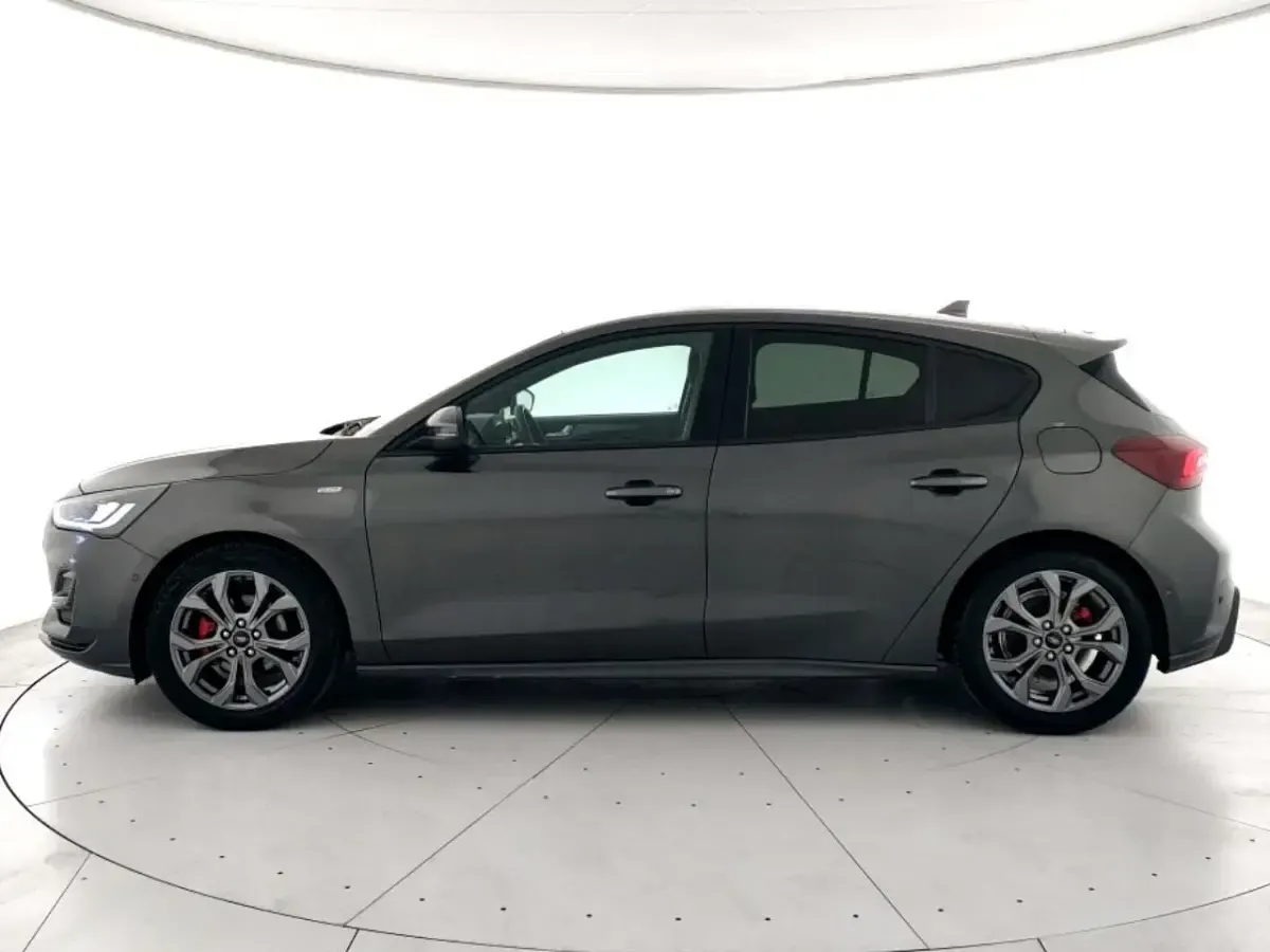 Usata Ford Focus ST-Line 125 CV (91 kW) 2022 Grigio Berlina