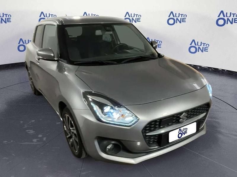Grigio scuro Usata 2021 Suzuki Swift Tre volumi | 9890 € (Super prezzo) - Immagine 1/3