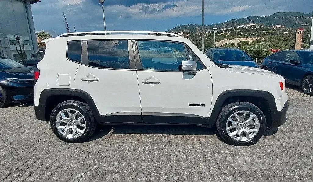 Usata Jeep Renegade Limited 140 CV (102 kW) 2018 Bianco SUV