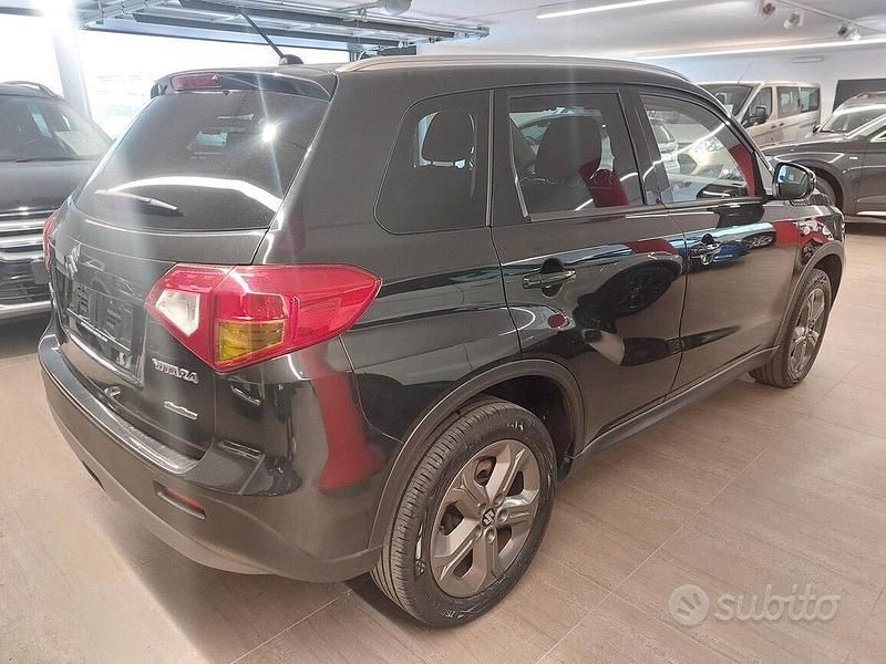 Usata Suzuki Vitara 120 CV (88 kW) 2016 Nero SUV