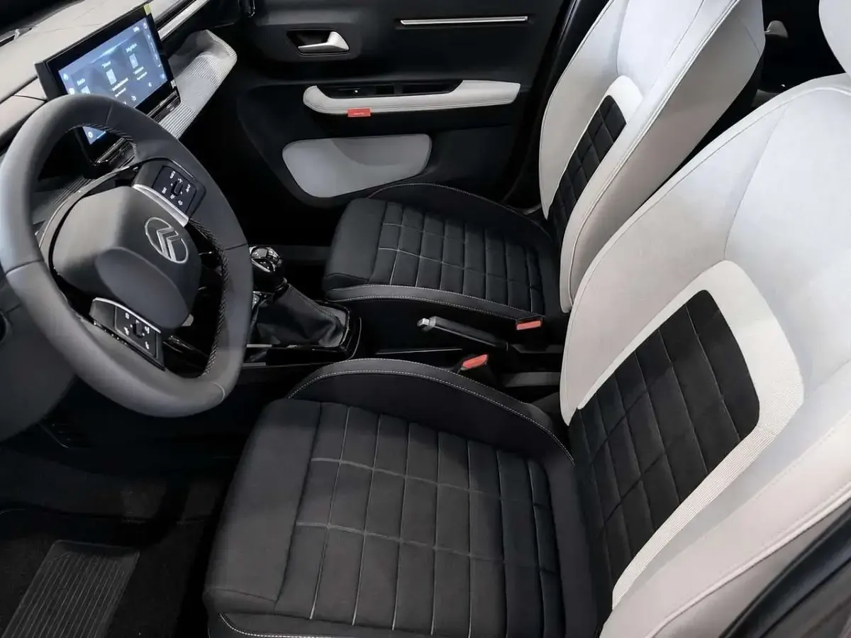 Nuova Citroën C3 PureTech 101 CV (74 kW) 2025 Nero SUV