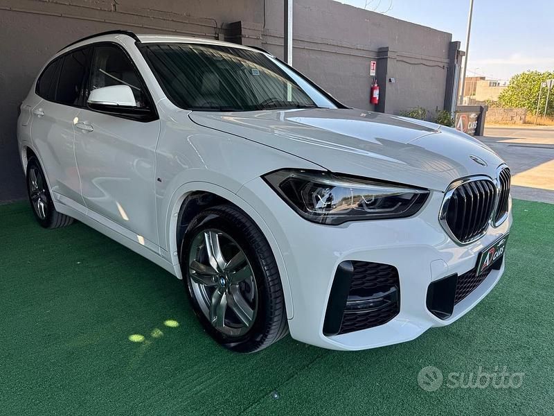 Gebraucht BMW X1 M Sport 115 PS (84 kW) 2021 Weiß SUV