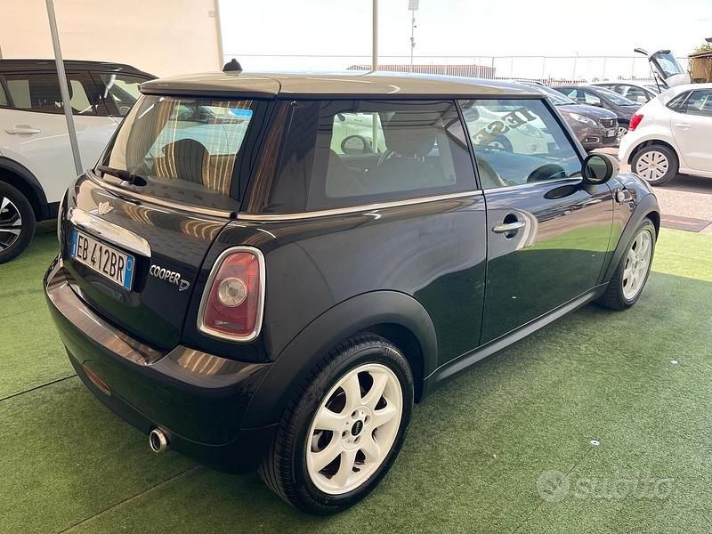 Usata Mini ONE 109 CV (80 kW) 2010 Nero Utilitaria