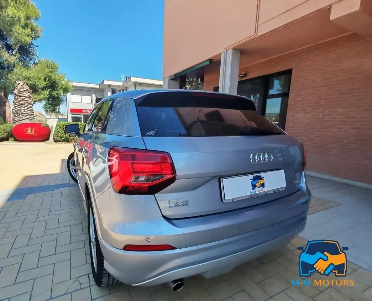 Usata Audi Q2 Ambiente 116 CV (85 kW) 2019 Argento SUV