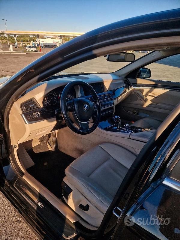 Usata BMW 520 184 CV (135 kW) 2011 Nero Berlina