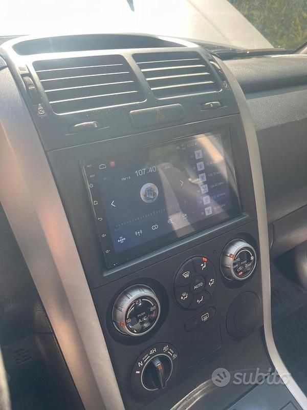 Usata Suzuki Vitara 129 CV (94 kW) 2016 Grigio SUV