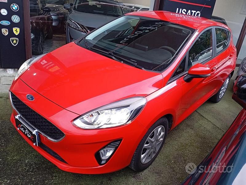 Usata Ford Fiesta 86 CV (63 kW) 2020 Rosso Utilitaria