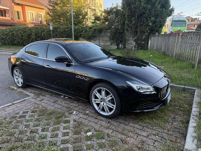 Usata Maserati Quattroporte GranLusso 431 CV (317 kW) 2018 Berlina