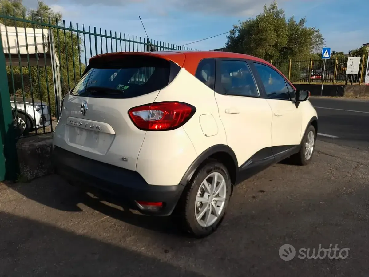 Usata Renault Captur 90 CV (66 kW) 2013 SUV
