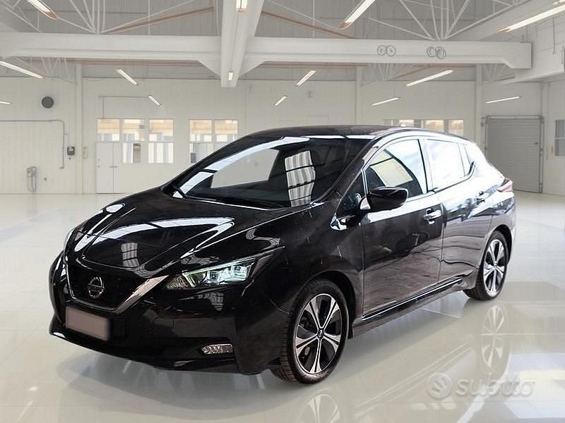 Nero Usata 2021 Nissan Leaf Due volumi | 14.450 € (Buon prezzo) - Immagine 1/4
