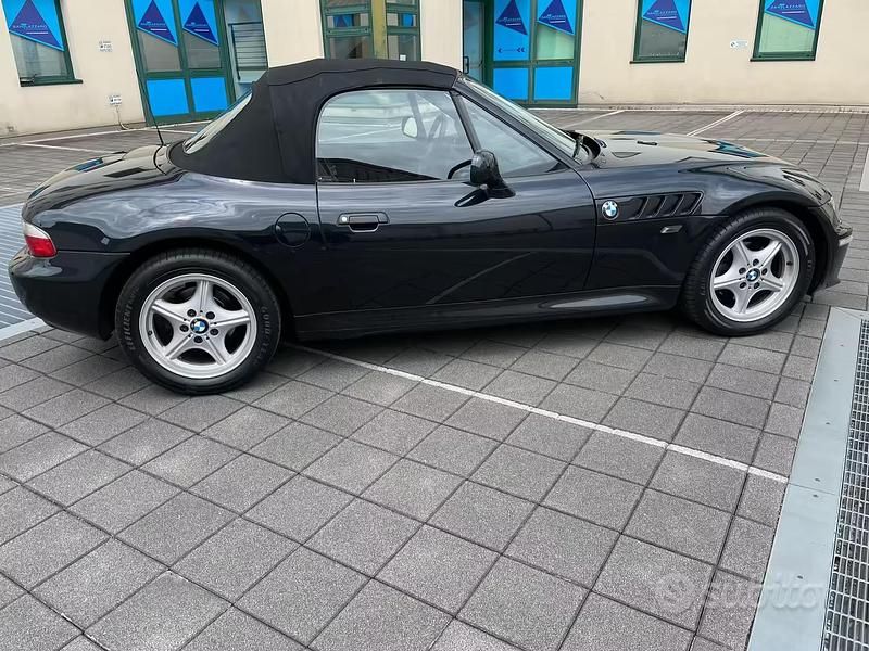 Usata BMW Z3 140 CV (102 kW) 1998 Nero Cabrio