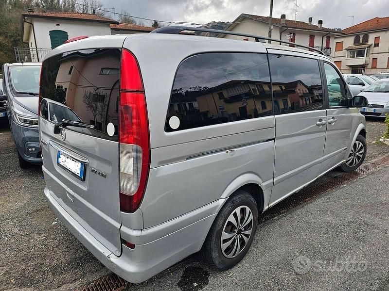 Usata Mercedes Viano 2004 Grigio Monovolume