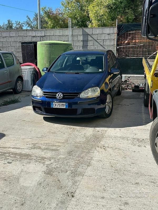 Usata 2005 VW Golf V | 2500 € (Ottimo prezzo) - Immagine 1/3