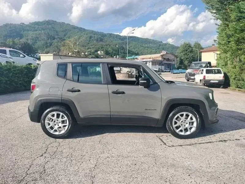 Usata Jeep Renegade Longitude 120 CV (88 kW) 2021 Grigio SUV