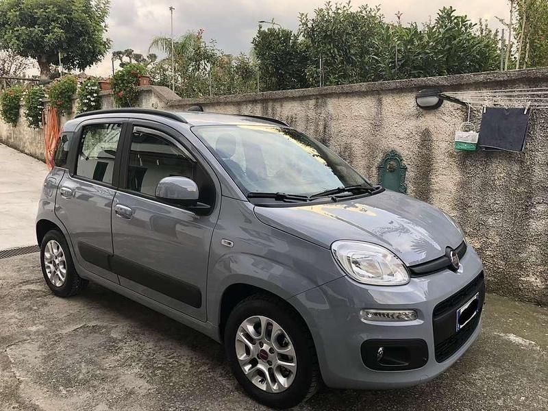 Usata Fiat Panda Lounge 95 CV (69 kW) 2018 Grigio Utilitaria