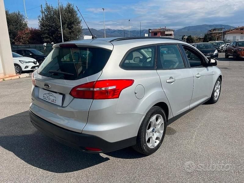Usata Ford Focus Titanium S 120 CV (88 kW) 2017 Grigio Station wagon