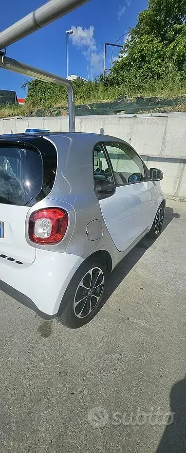 Usata Smart ForTwo Coupé Passion 71 CV (52 kW) 2015 Bianco Coupé