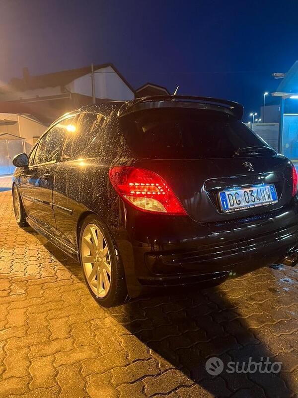 Nero Usata 2007 Peugeot 207 GTi Tre volumi | 7000 € - Immagine 1/4