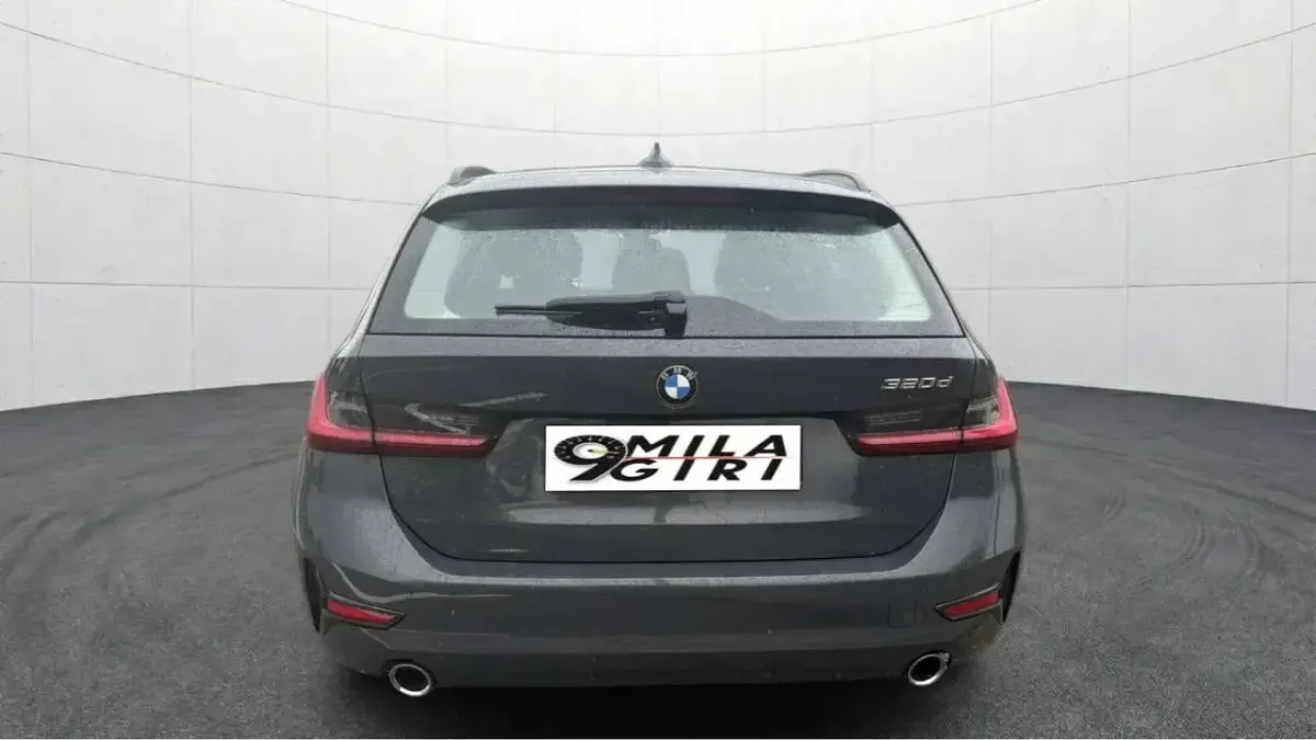 Usata BMW 320 Advantage 190 CV (139 kW) 2022 Grigio Station wagon