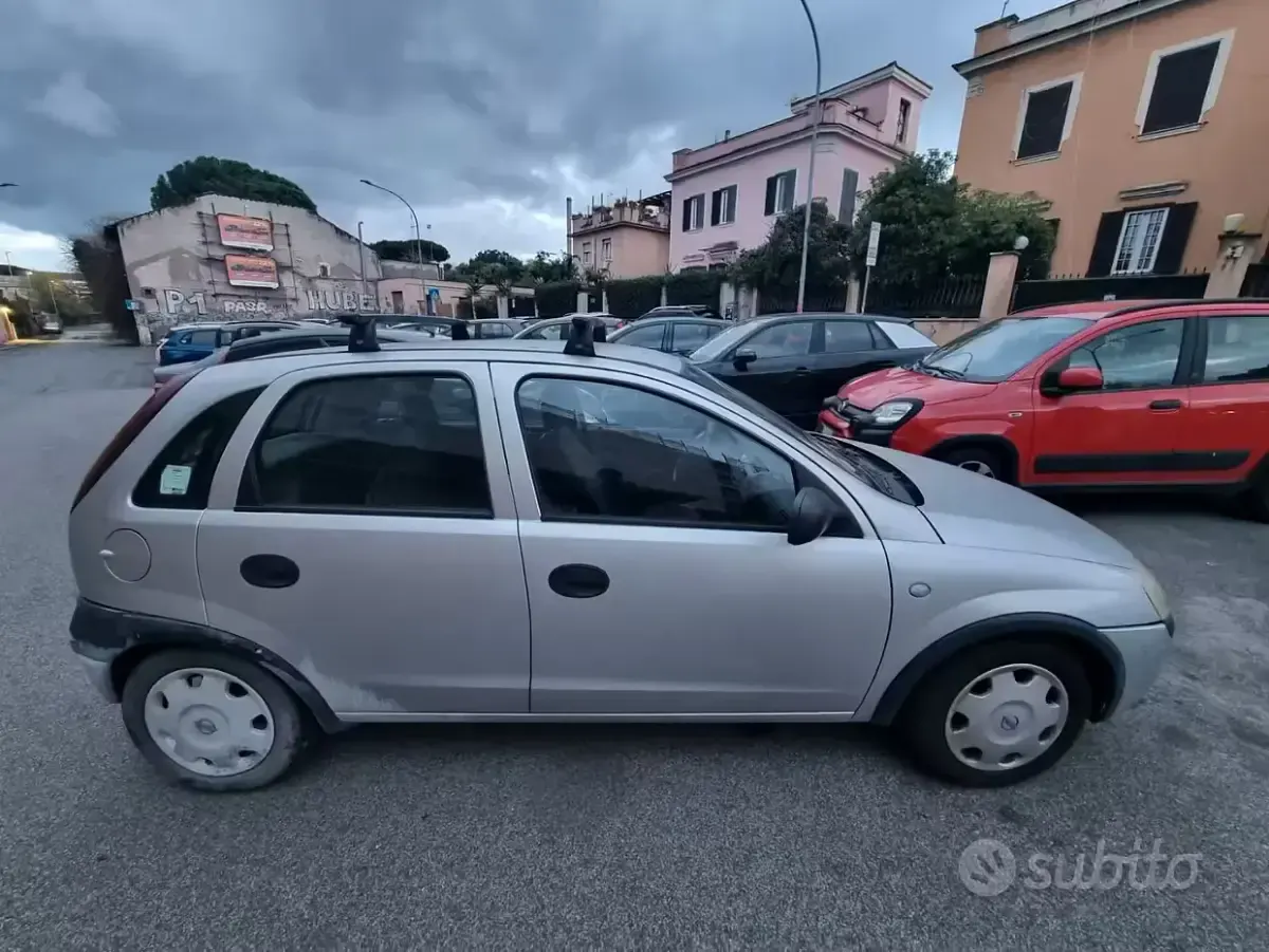 Usata Opel Corsa 75 CV (55 kW) 2002 Grigio Utilitaria