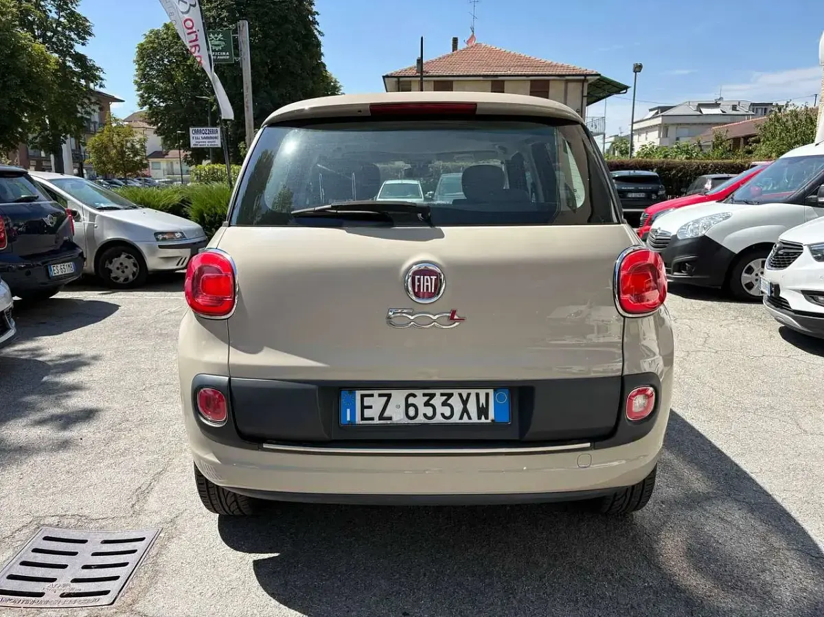 Usata Fiat 500L Lounge 120 CV (88 kW) 2015 Beige Monovolume