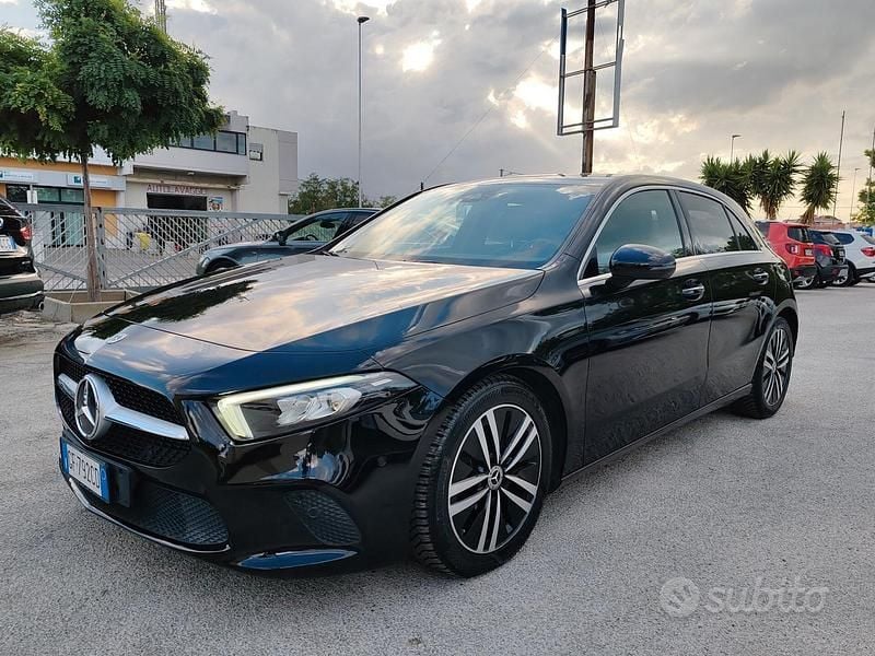 Usata Mercedes A200 150 CV (110 kW) 2021 Nero Berlina