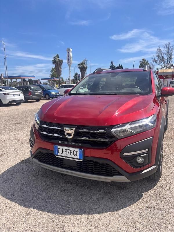 Usata Dacia Sandero 90 CV (66 kW) 2022 Utilitaria