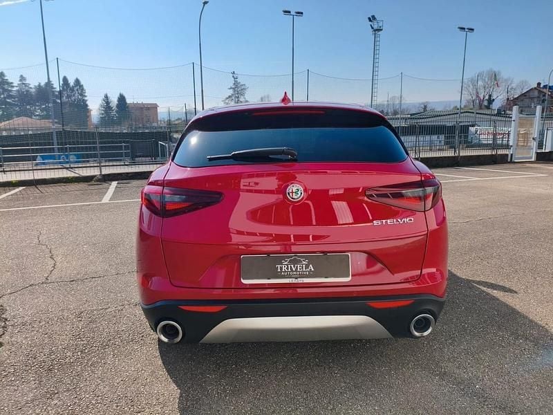 Usata Alfa Romeo Stelvio Tech Edition 160 CV (117 kW) 2019 Rosso SUV