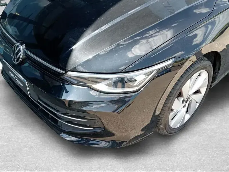 Usata VW Golf VIII Style 150 CV (110 kW) 2025 Nero Utilitaria