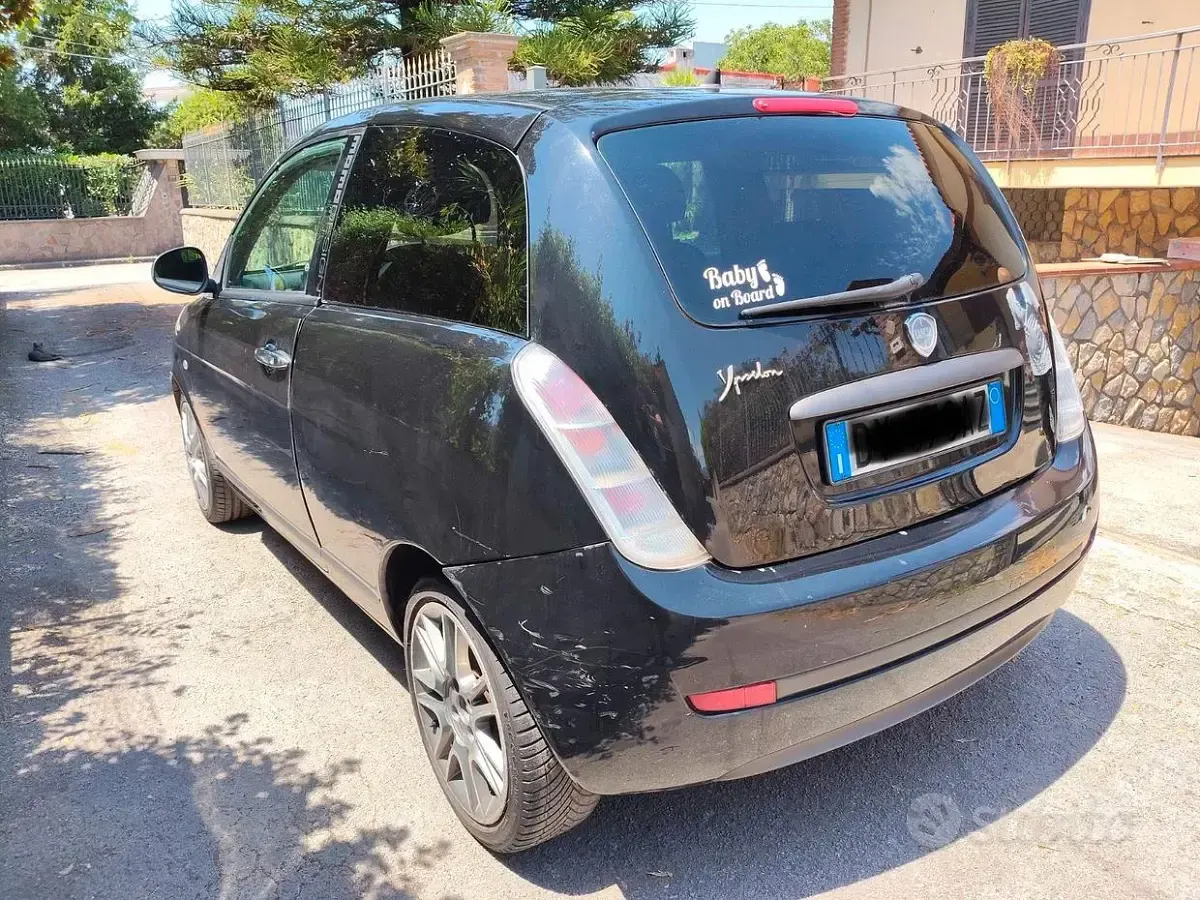 Usata Lancia Ypsilon 95 CV (69 kW) 2009 Nero Utilitaria