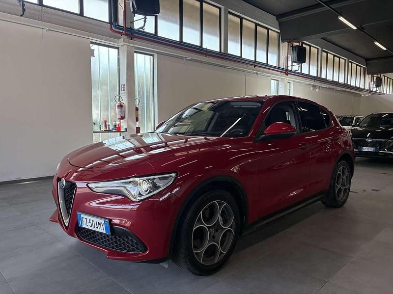 Usata Alfa Romeo Stelvio Tech Edition 160 CV (117 kW) 2019 Rosso SUV