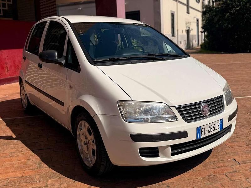 Usata Fiat Idea Active 95 CV (69 kW) 2012 Bianco perla Monovolume