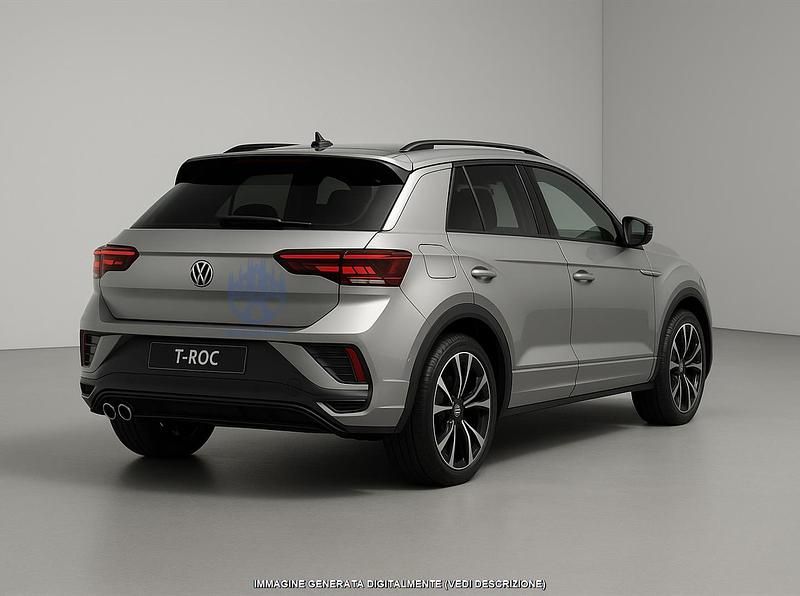 Usata VW T-Roc R-line 150 CV (110 kW) 2025 Argento SUV