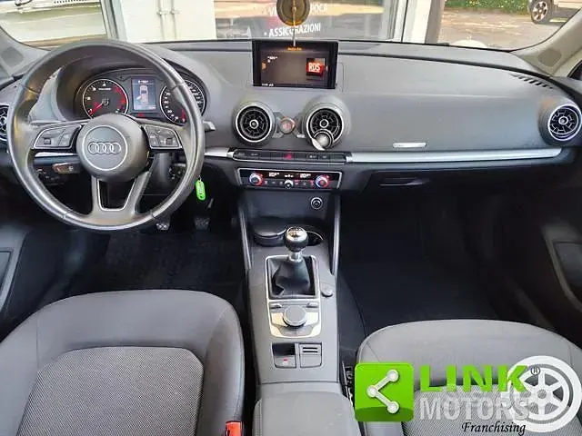 Usata Audi A3 Business 116 CV (85 kW) 2018 Nero Berlina