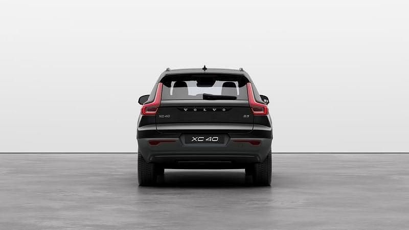 Usata Volvo XC40 Plus 163 CV (119 kW) 2024 Verde SUV