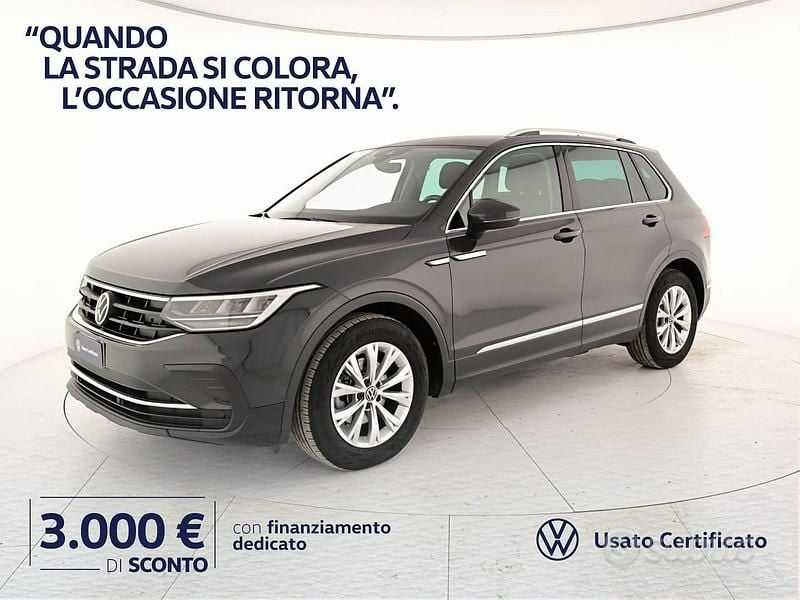 Usata VW Tiguan Life 150 CV (110 kW) 2022 Grigio urano SUV