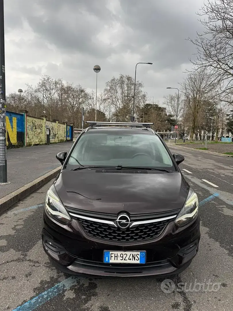Usata Opel Zafira Tourer 150 CV (110 kW) 2017 Nero Monovolume