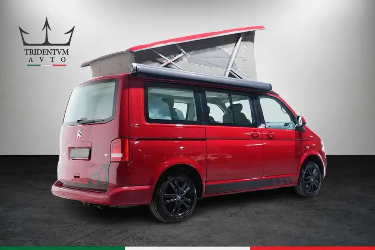 Usata VW California Comfortline 140 CV (102 kW) 2010 Rosso Furgone