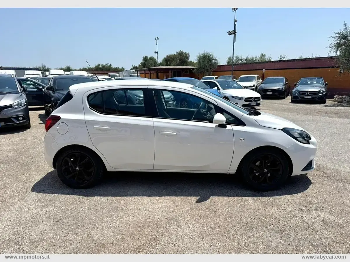 Usata Opel Corsa 69 CV (50 kW) 2016 Bianco Utilitaria