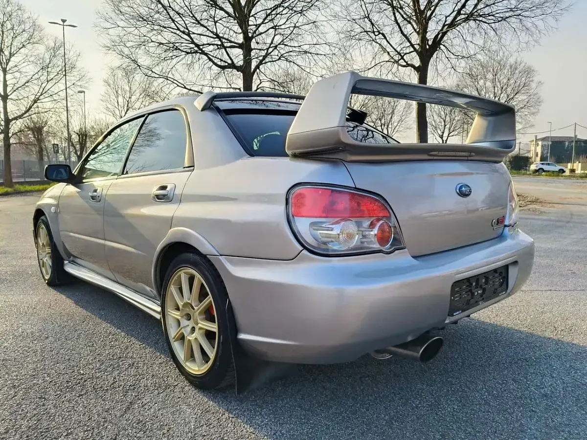 Usata Subaru Impreza 280 CV (205 kW) 2006 Grigio Berlina