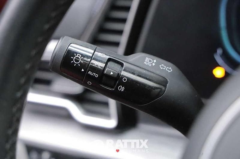 Usata Kia Sportage 136 CV (100 kW) 2023 Orange fusion SUV