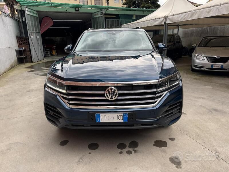 Usata VW Touareg Style 231 CV (169 kW) 2018 Blu SUV