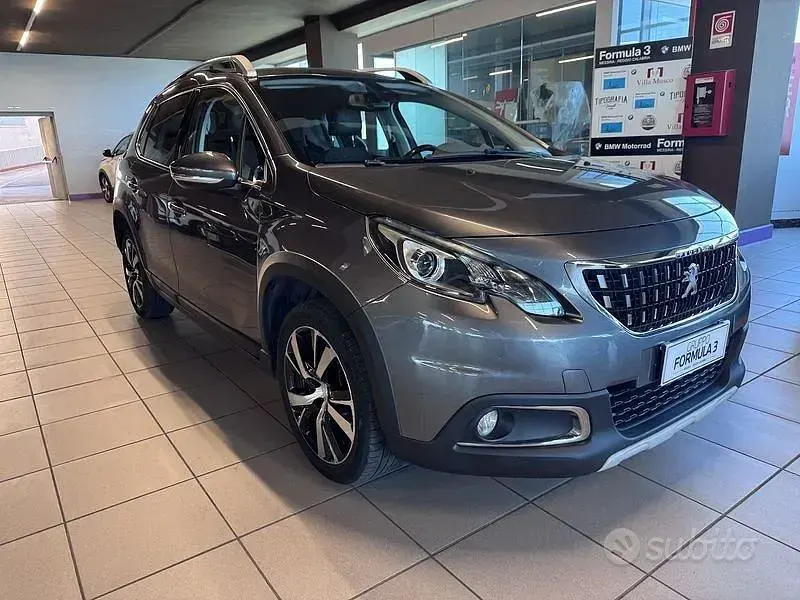 Brugt Peugeot 2008 Allure 120 HK (88 kW) 2019 Grå SUV