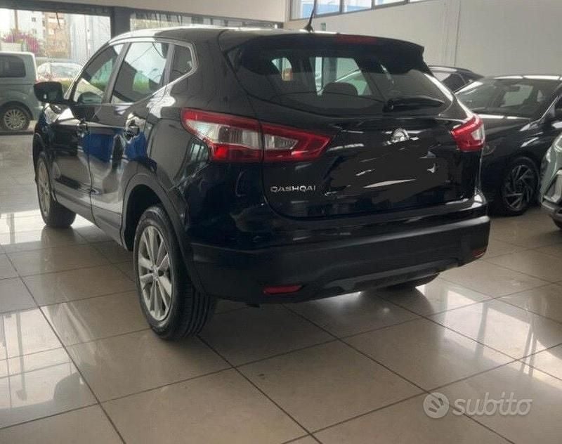 Usata Nissan Qashqai 131 CV (96 kW) 2017 Nero SUV