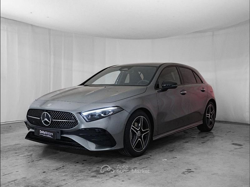 Nuova Mercedes A180 116 CV (85 kW) 2025 Nero Berlina