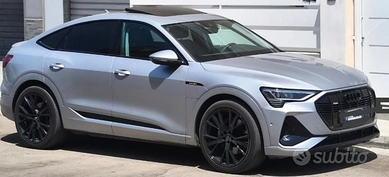 Usata Audi e-tron S-Line 150 kW (204 CV) 2022 Grigio SUV